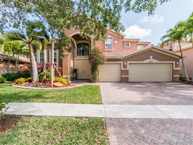 19167 Gardenia Ave - Photo 1
