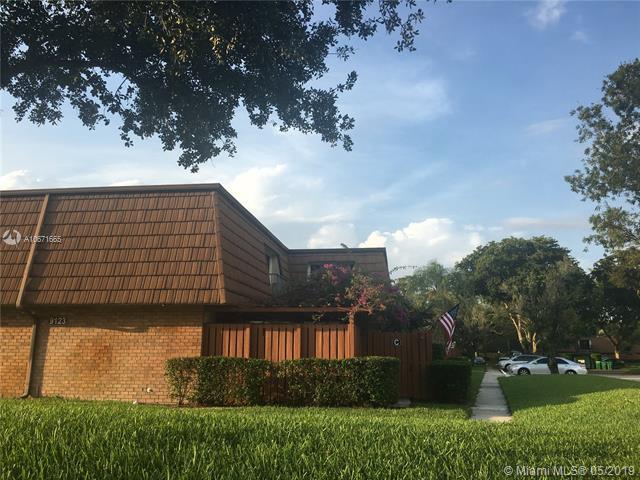 9123 19th Ct - Photo 1