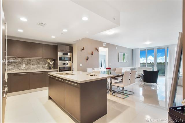 7825 107 AVE - Photo 1