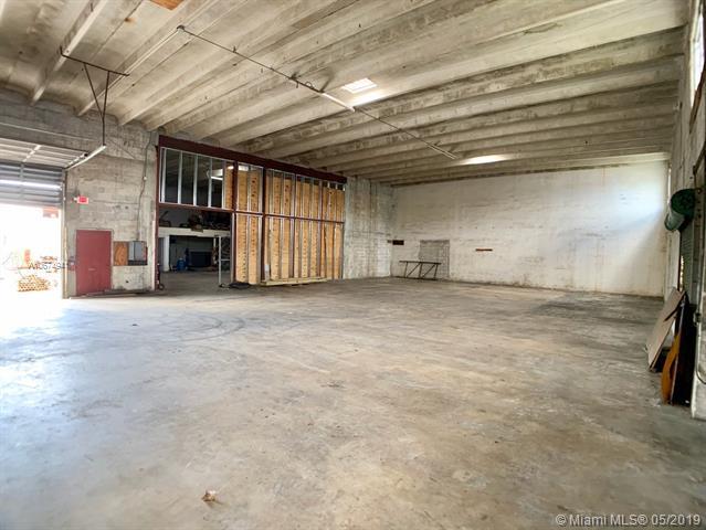 2200 25 Ave - Photo 1