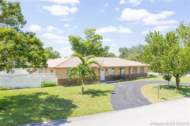 8668 29th Dr - Photo 1