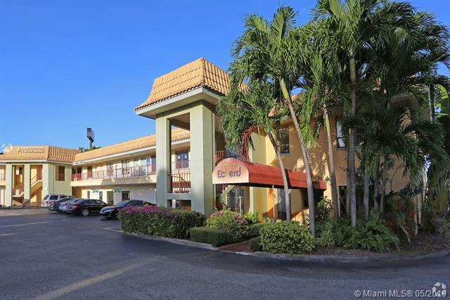 1897 Palm Beach Lakes Blvd. #108 - Photo 1