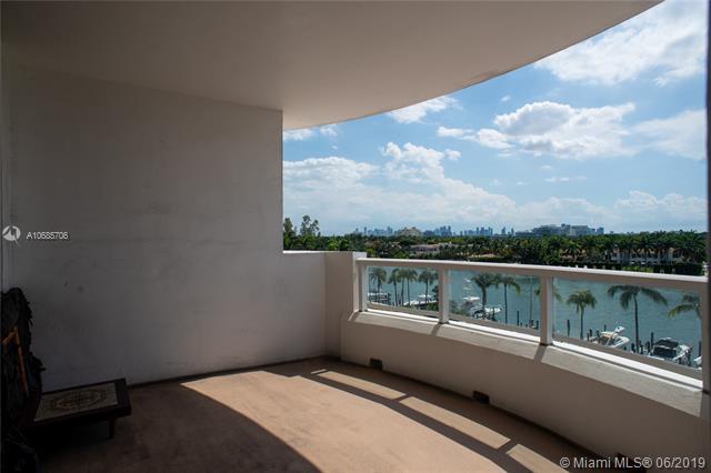 5005 Collins Ave - Photo 1