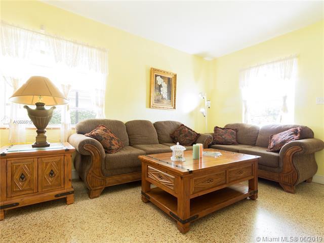 6530 46th St - Photo 1