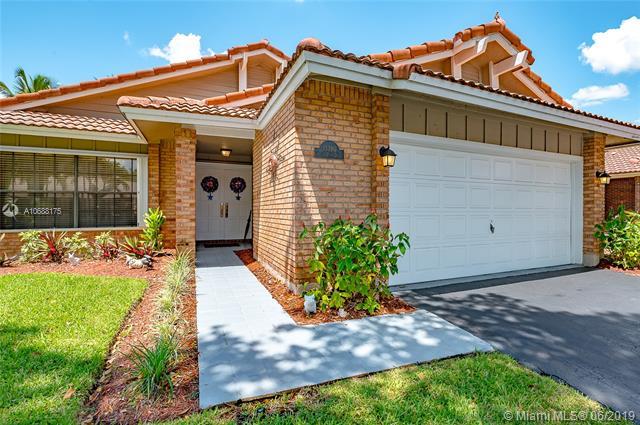 11390 Point Dr - Photo 1