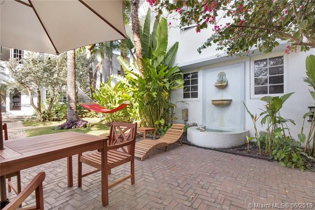 727 14th Pl - Photo 1