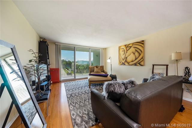 9500 Bay Harbor Dr - Photo 1