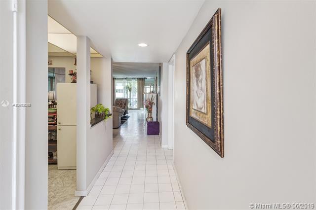 681 Hollybrook Dr - Photo 1