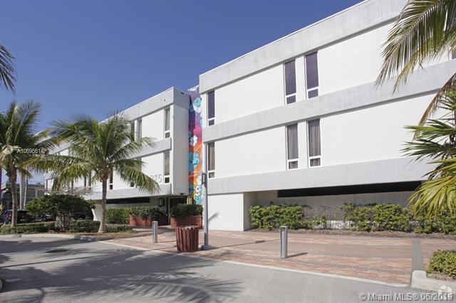 275 Commercial Blvd - Photo 1