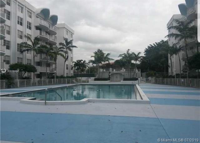 492 165th St Rd - Photo 1