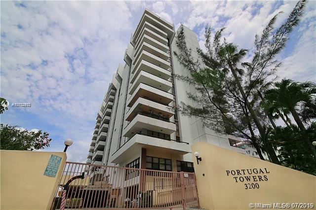 3200 Collins Ave - Photo 1