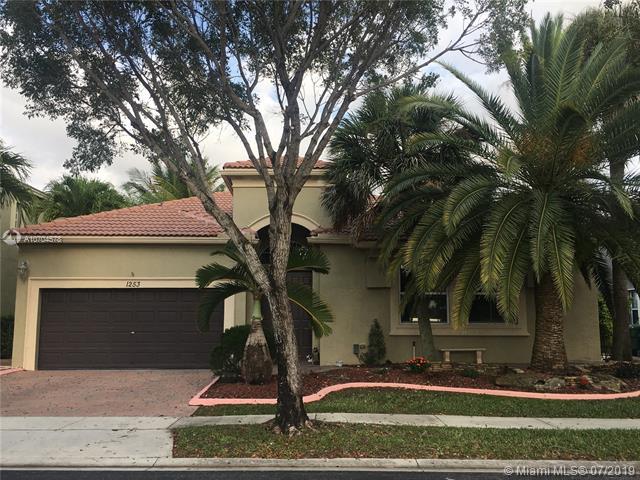 1253 167th Ave - Photo 1