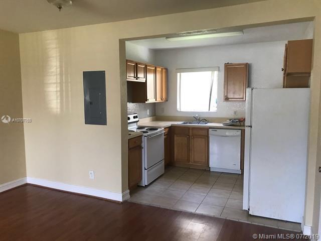 10270 Bay Harbor Dr - Photo 1
