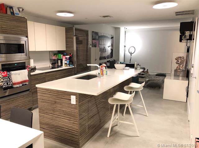 460 28th St - Photo 1