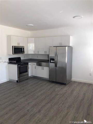 402 12th Ave - Photo 1