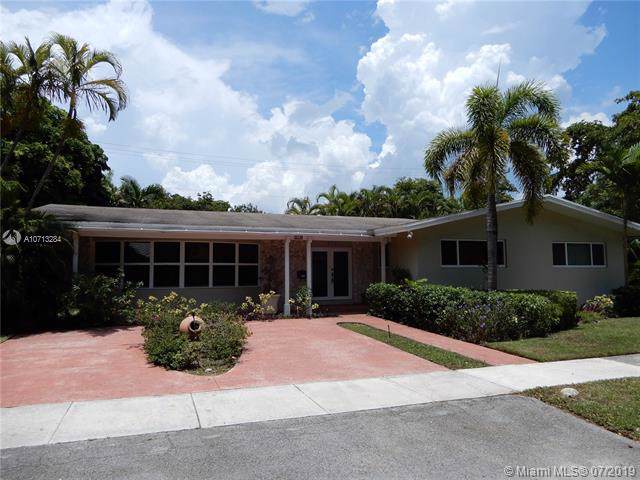 310 Shore Dr E - Photo 1
