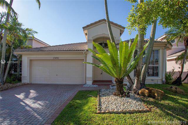 17490 29th Ct - Photo 1
