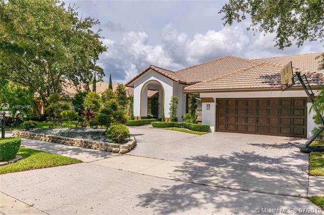 1057 Poplar Cir - Photo 1