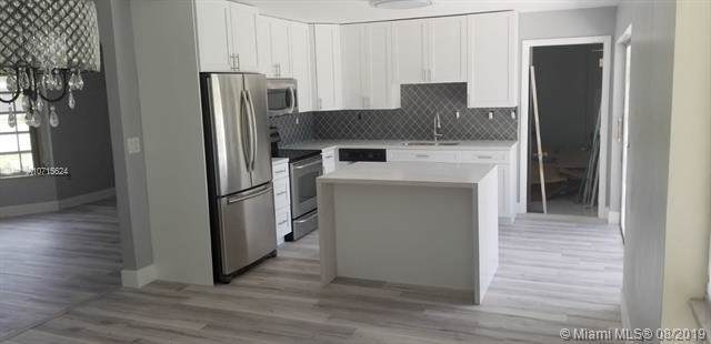 7807 140th Ct - Photo 1