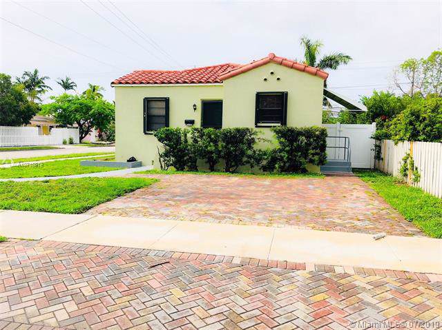 1500 Van Buren St - Photo 1