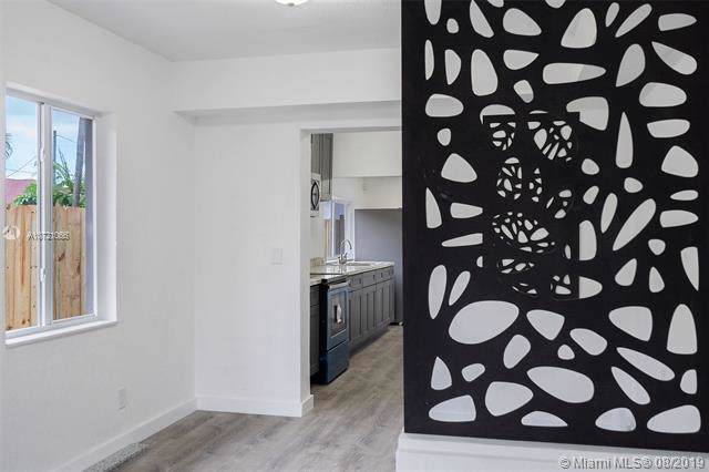 8401 24th Pl - Photo 1