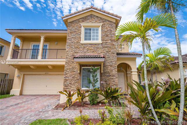 22554 94th Ct - Photo 1