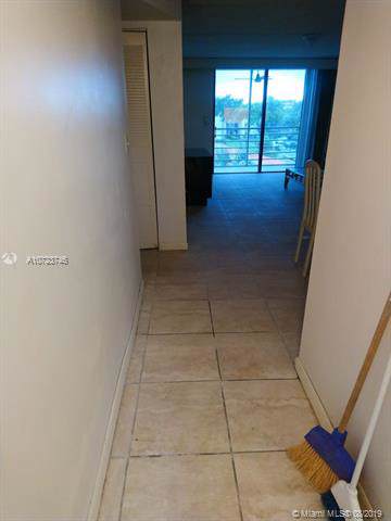1830 Lauderdale Ave - Photo 1