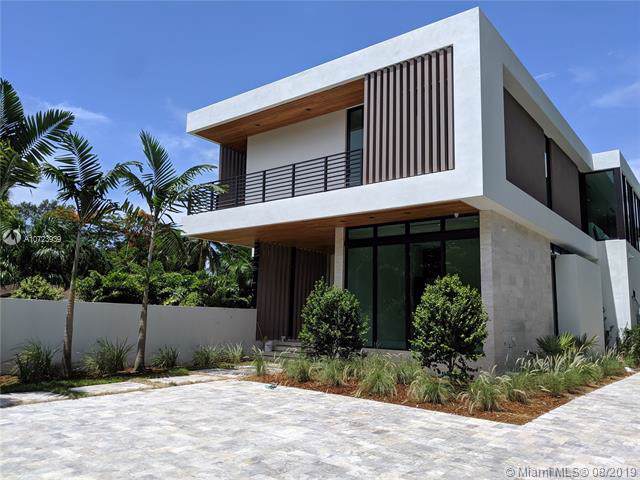 7610 48th Ct - Photo 1