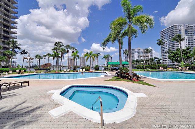 18151 31st Ct - Photo 1