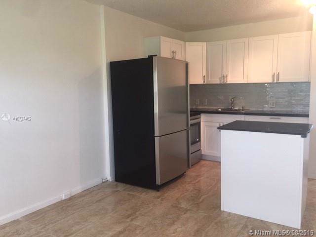 386 Mansfield J - Photo 1