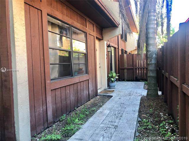 7034 114th Pl - Photo 1