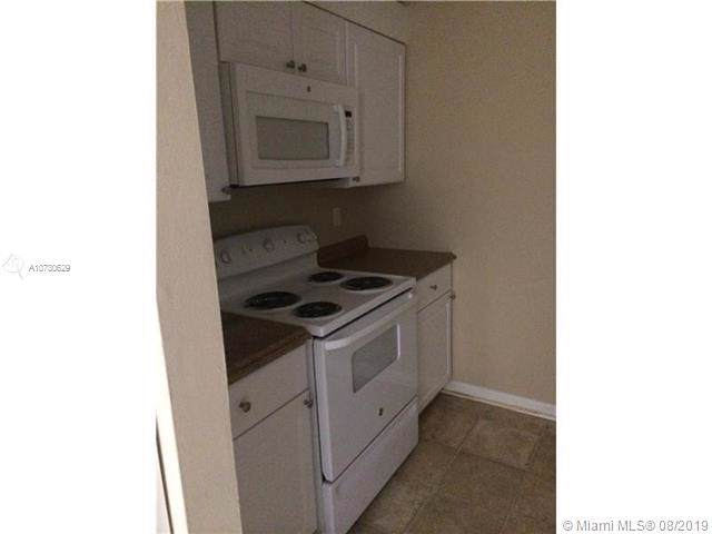 8260 210 ST - Photo 1