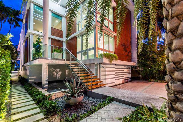 280 Coconut Ln - Photo 1