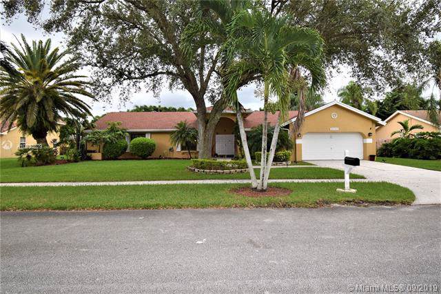 20301 3rd St - Photo 1