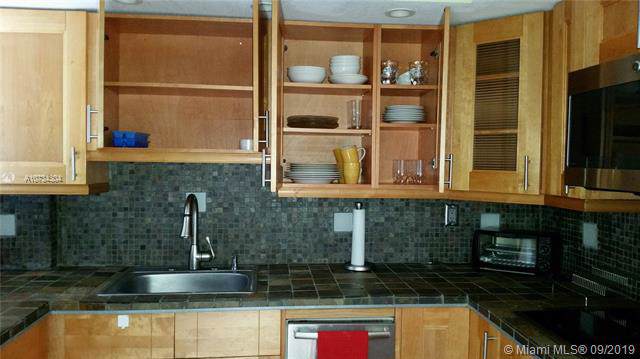910 Michigan Ave - Photo 1