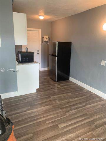 827 12th Ave - Photo 1