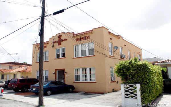 453 25th Ct - Photo 1