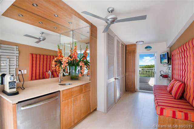 4925 Collins Ave - Photo 1