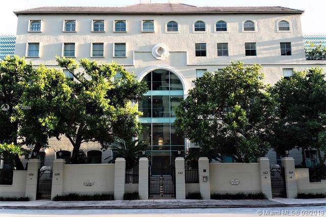 610 Valencia Av - Photo 1
