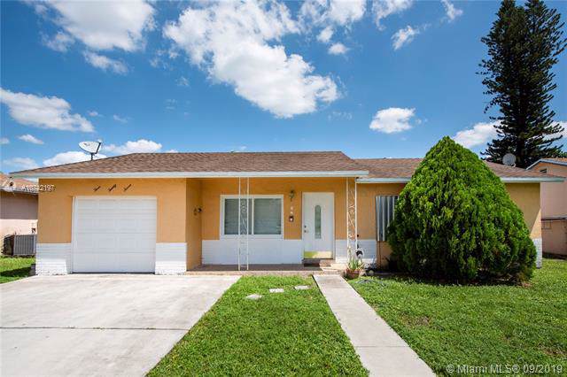 327 79th Way - Photo 1