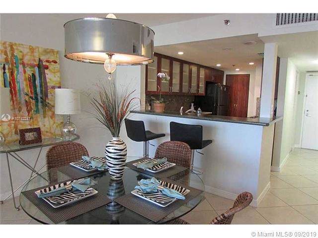 1717 Bayshore Dr - Photo 1