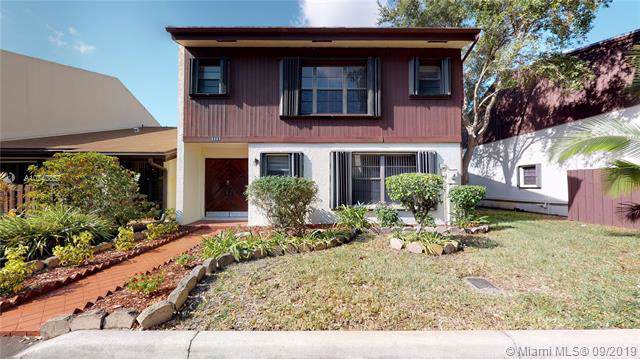 3343 Oak Dr - Photo 1