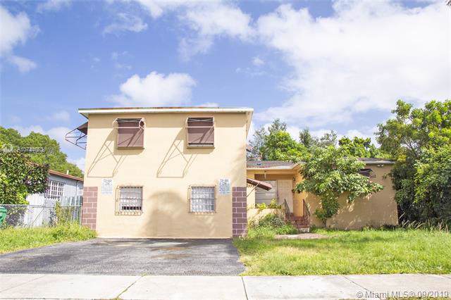 3371 7th St - Photo 1