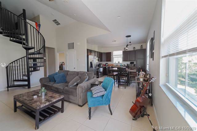 4342 Cascada Cir - Photo 1