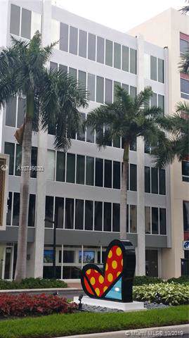 1133 Kane Concourse - Photo 1