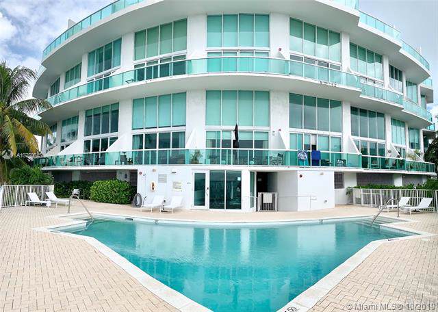 2000 Bay Dr - Photo 1