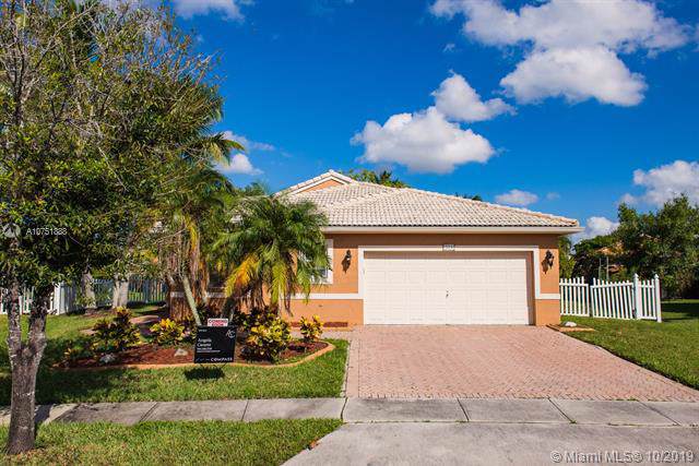 379 164th Ave - Photo 1