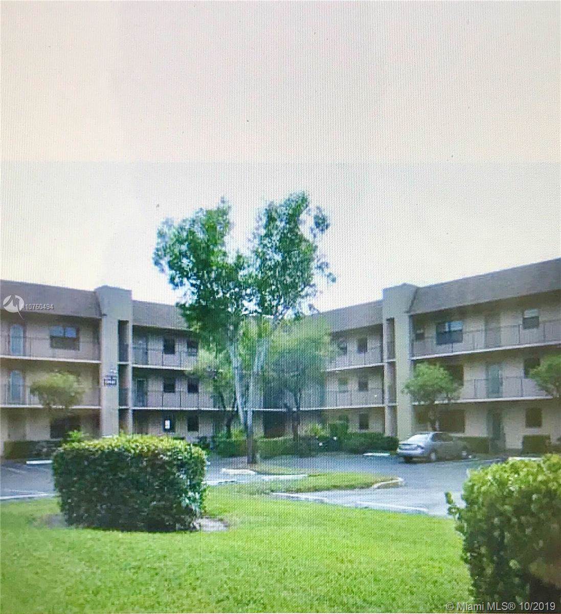 10442 Sunrise Lakes Blvd - Photo 1
