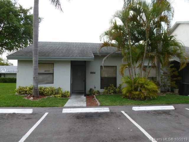 9127 21st St - Photo 1