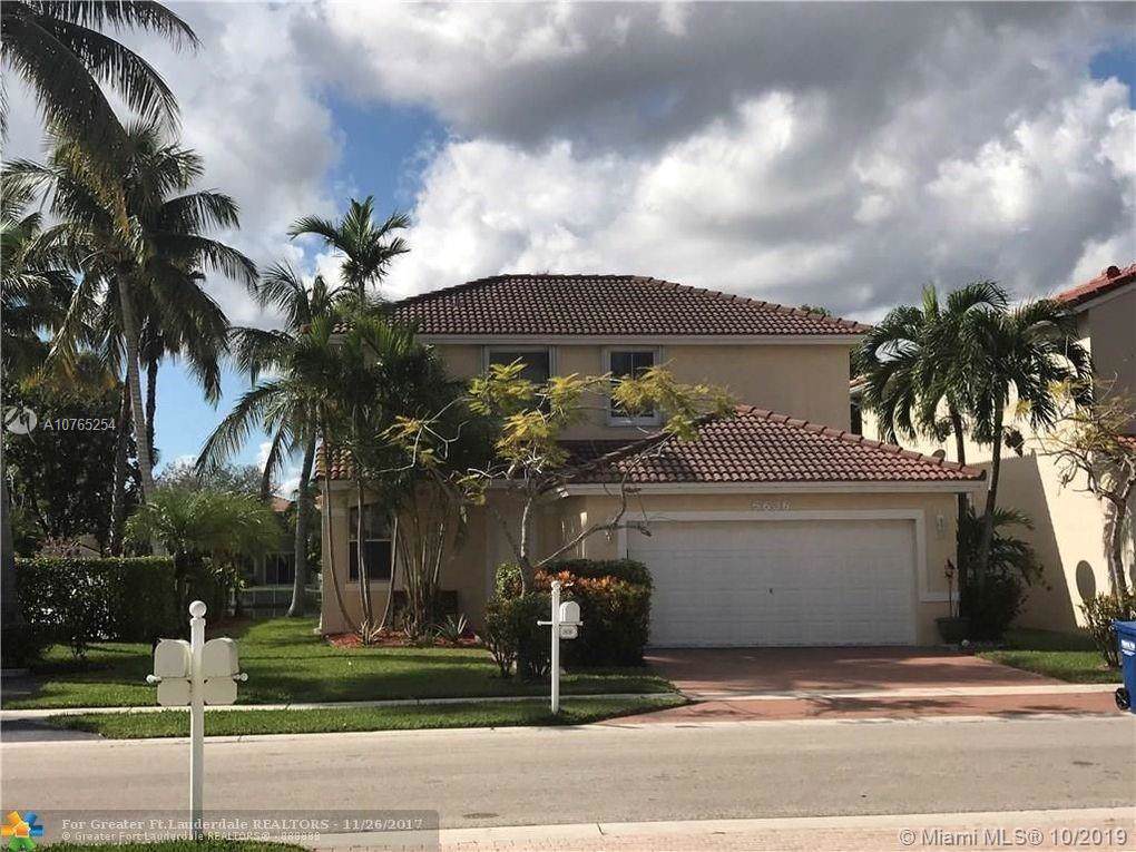5636 122nd Ave - Photo 1